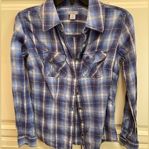 CarHartt blue and purple plaid cotton shirt excellent condition XS
